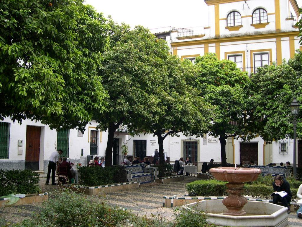 Like Home Sevilla - Museo Exterior foto